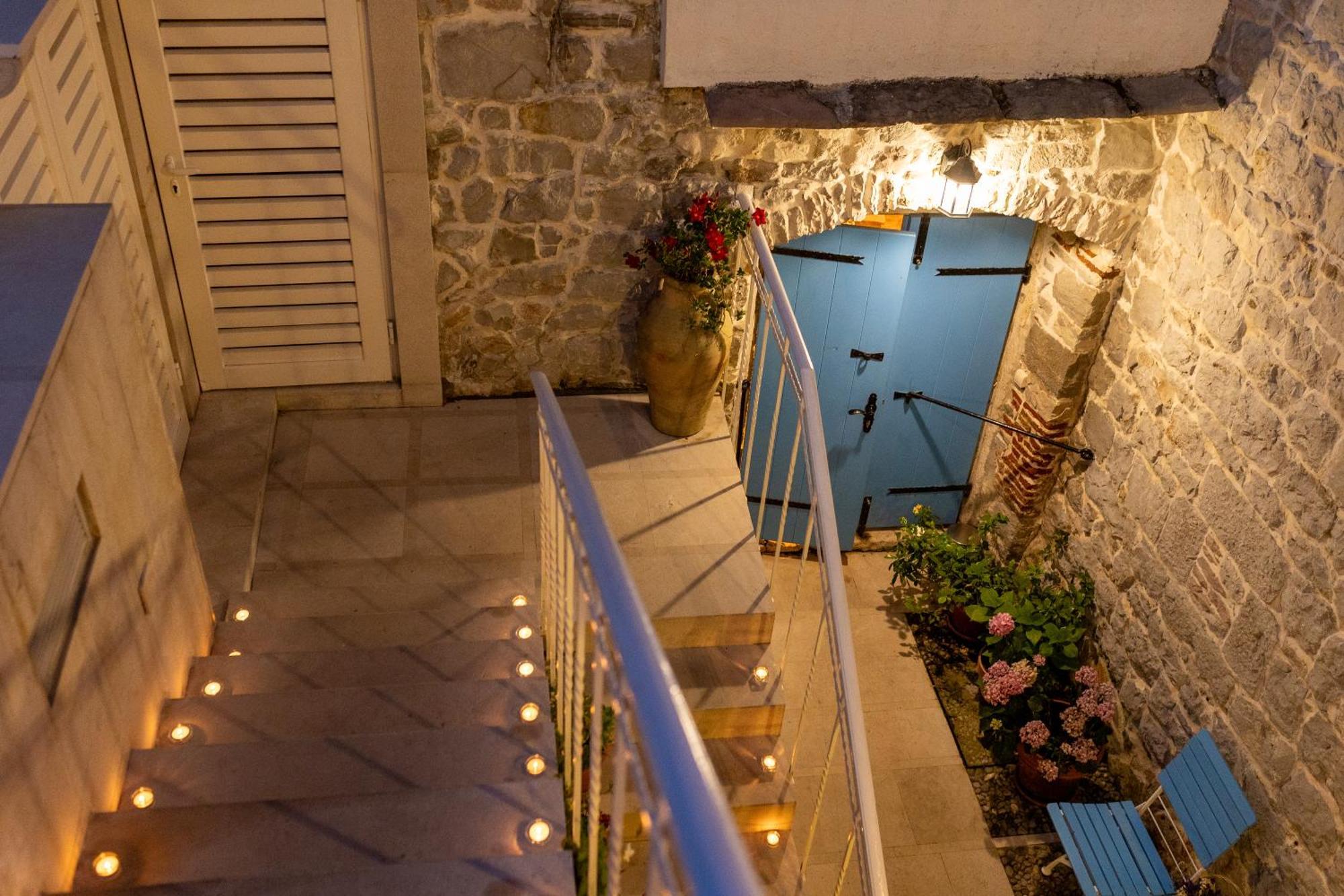 Boutique Hotel Capitano Herceg Novi Exterior foto