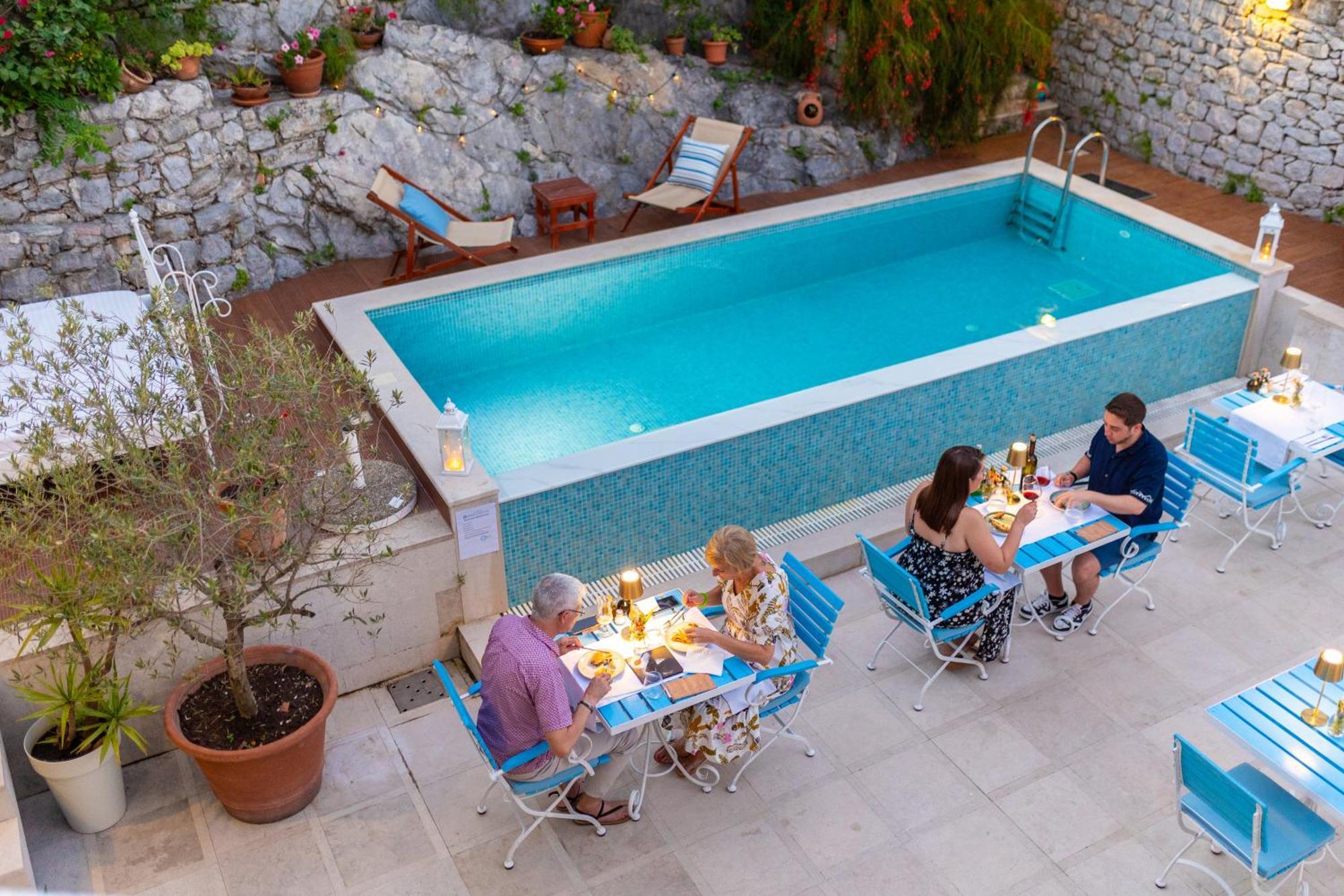 Boutique Hotel Capitano Herceg Novi Exterior foto